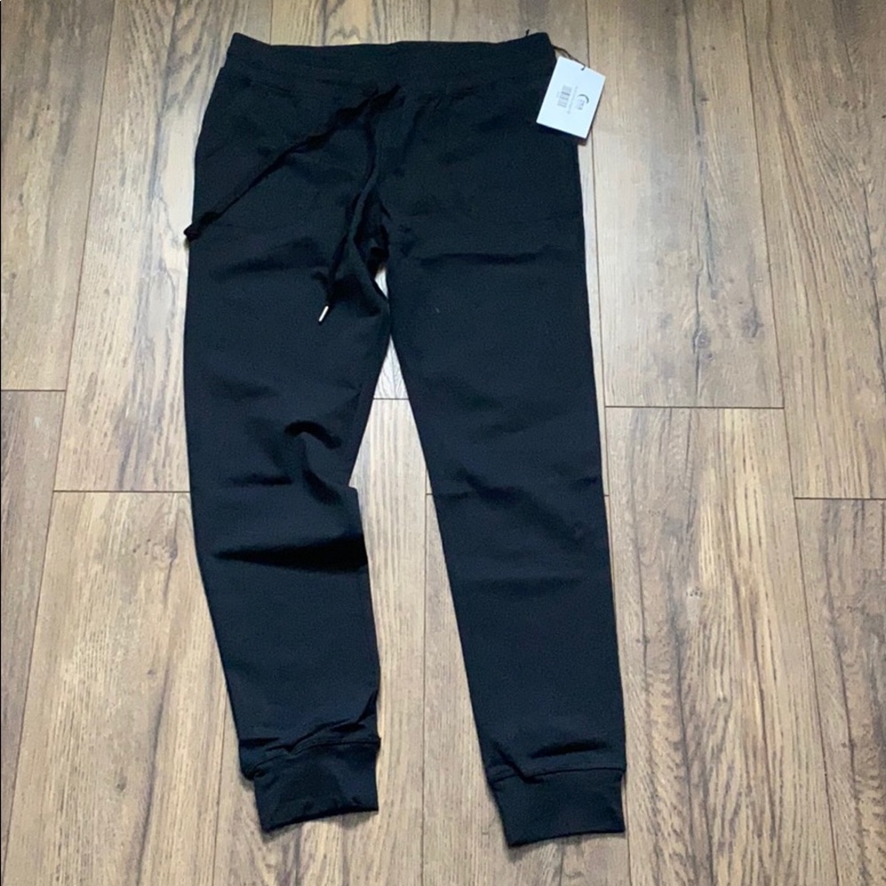 Zyia unwind jogger